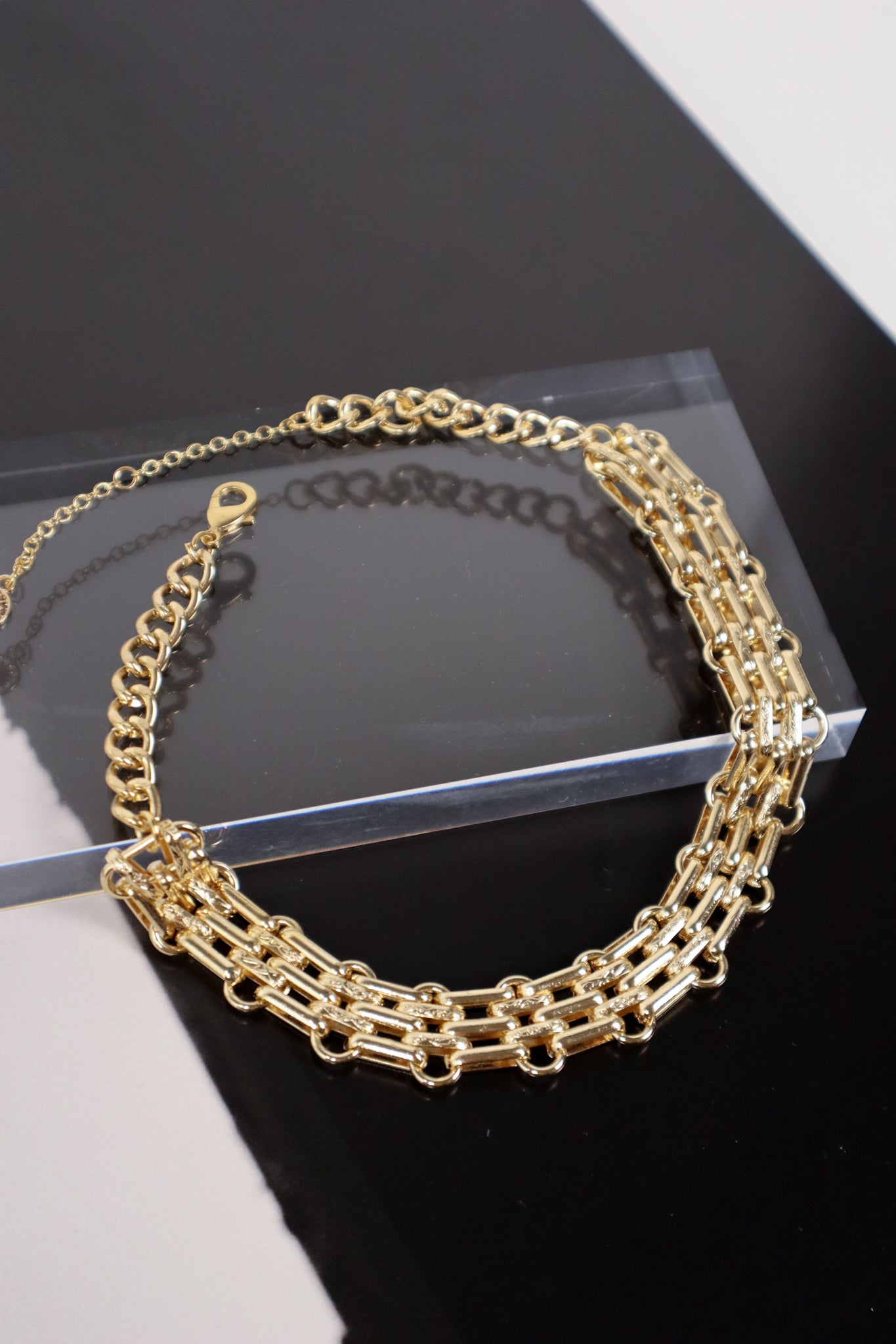 Chain Link Choker - GOLD